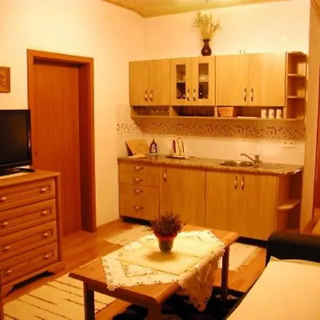 - Julius A Agnes Apartmán Zuberec